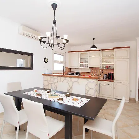 Holiday home Holiday Montgri Empuriabrava