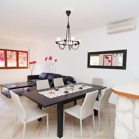 Holiday Montgri Holiday home *