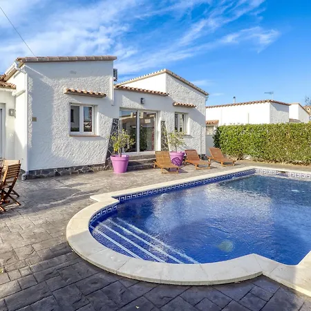 Montgri By Interhome