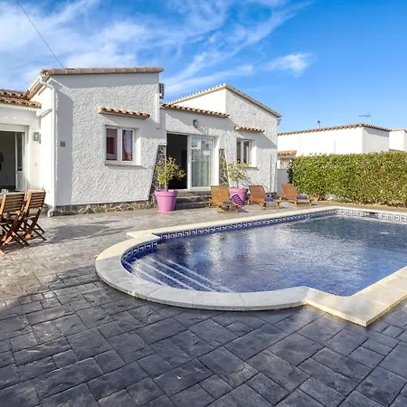 Montgri By Interhome