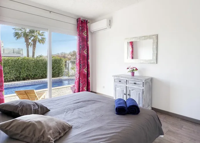 Montgri By Interhome Feriehus