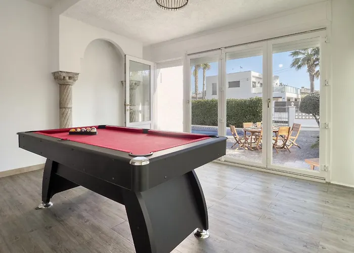 Montgri By Interhome Empuriabrava