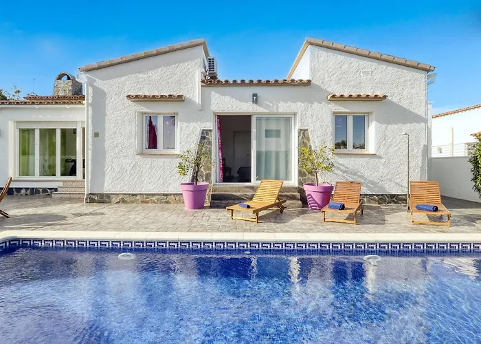 Feriehus Montgri By Interhome